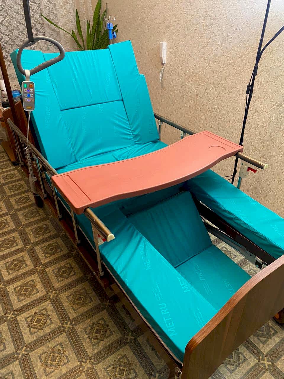 Кровать MET Emet в интерьере